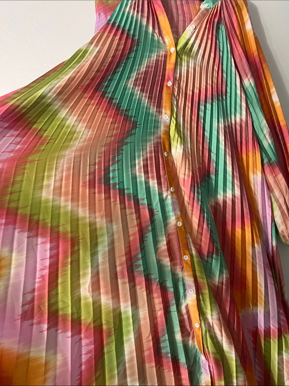 Pleated Multicolor Maxi Dress with Belt - Picture 4 of 4